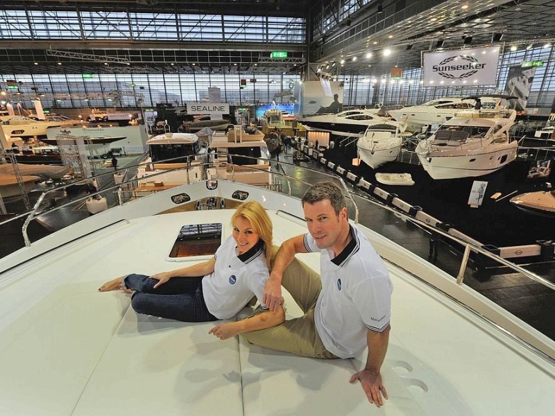 Die weltgrößte Bootsmesse boot eröffnet auf dem Düsseldorfer Messegelände. Vom 21. Januar bis 29. Januar 2012 werden neueste Trend rund um das Thema Wasserport gezeigt.