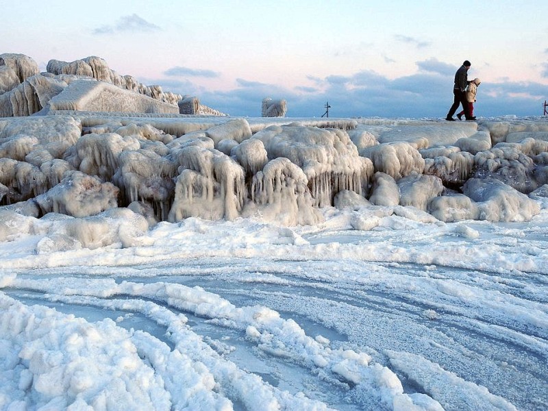 ...Rumänien kämpfen die Menschen gegen Teperaturen von Minus 34 Grad an. Das ist gefährlich, liefert aber durchaus ausch schöne Bilder wie den...