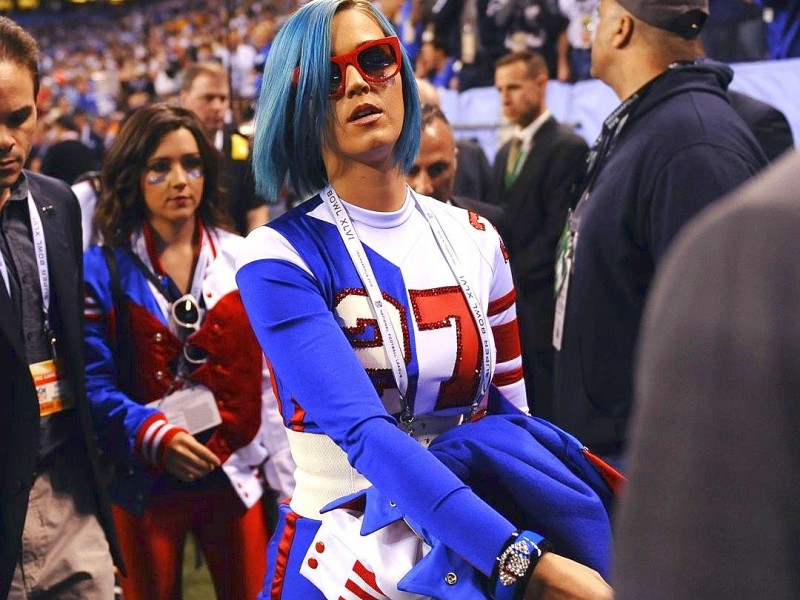 Singer Katy Perry during the NFL Super Bowl XLVI game February 5, 2012 at Lucas Oil Stadium in Indianapolis, Indiana.    AFP PHOTO / TIMOTHY A. CLARY