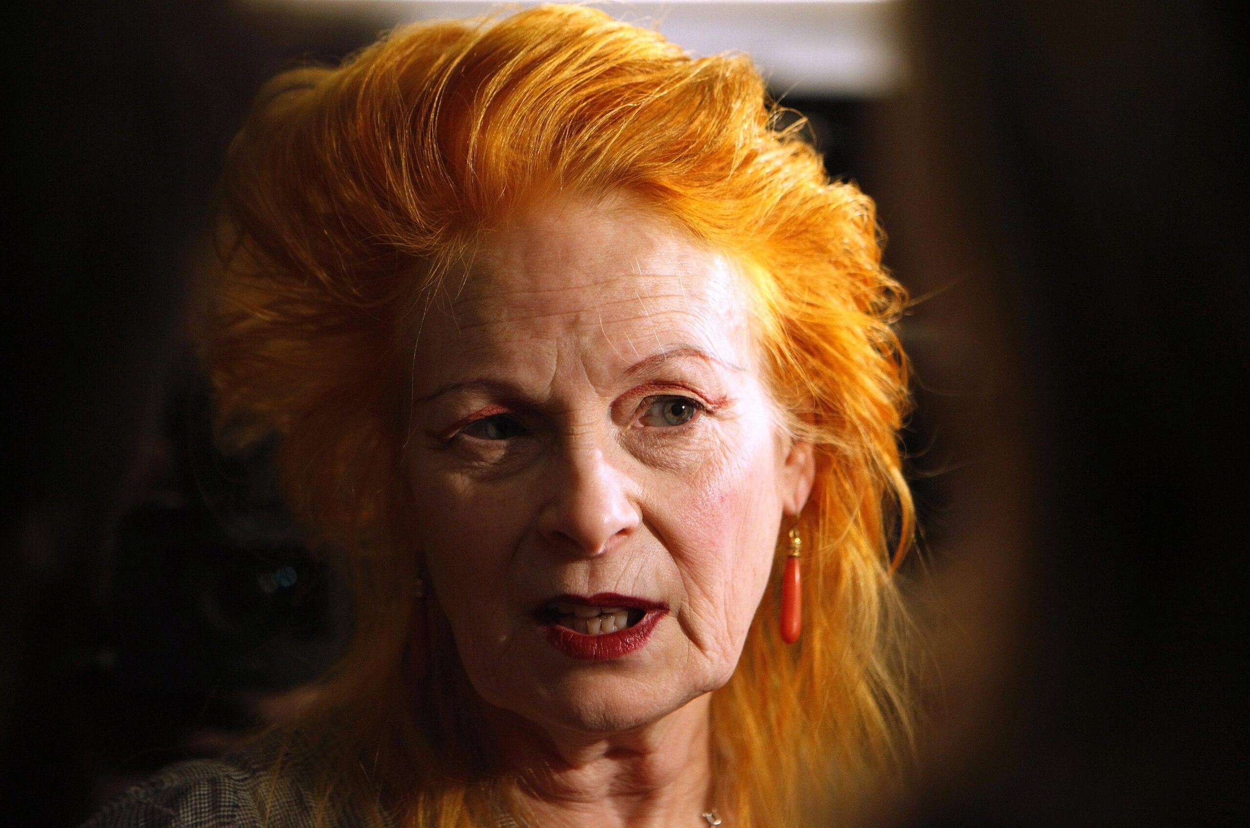 Zerzauste Haare, ein Gesicht, das nach Punk-Rock aussieht - am 8. April ist Modeschöpferin Vivienne Westwood 70 Jahre alt geworden. Die Britin...