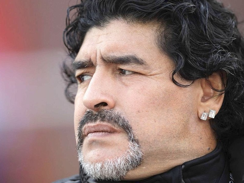 Platz 15: Diego Maradona, sechsmaliger argentinischer Fußballer des Jahres, trainiert die Spieler von Al-Wasl, und bekommt dafür 3,5 Millionen Euro im Jahr.
