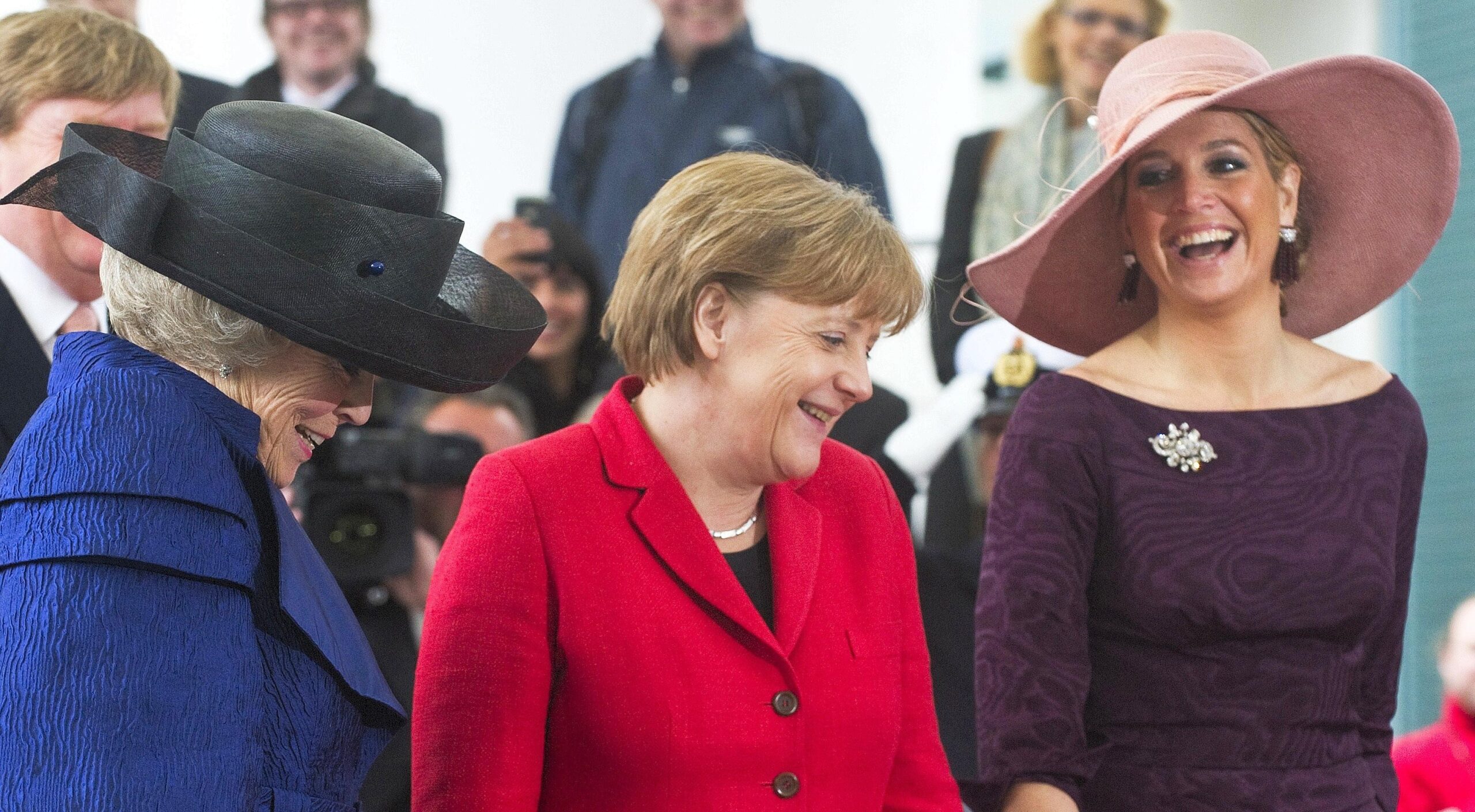 Schon am Dienstag hatten die niederländische Königin Beatrix, Kanzlerin Angela Merkel und Prinzessin Maxima in Berlin viel Spaß. Vor...