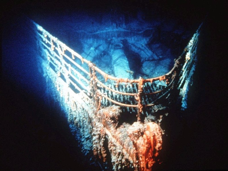 Das Bug der Titanic auf dem Grund des Nord-Atlantiks, etwa 400 Meilen südöstlich von Neufundland. Am 15. April 2012 jährt sich der Untergang der Titanic zum einhundertsten Mal. Das Schiff sank nur fünf Tage nachdem es in Southampton zu seiner Jungfernfahrt nach New York aufgebrochen war. Zum...