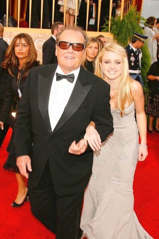 Hier kommt Jack Nicholson mit seiner Tochter Lorraine zu den 64. Golden Globe Awards in Beverly Hills, Kalifornien.