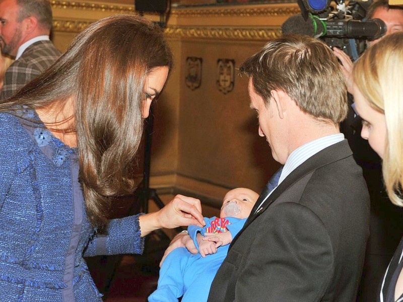Auf die Nachricht eines eigenen Babys von William und Kate wartet die Welt noch.