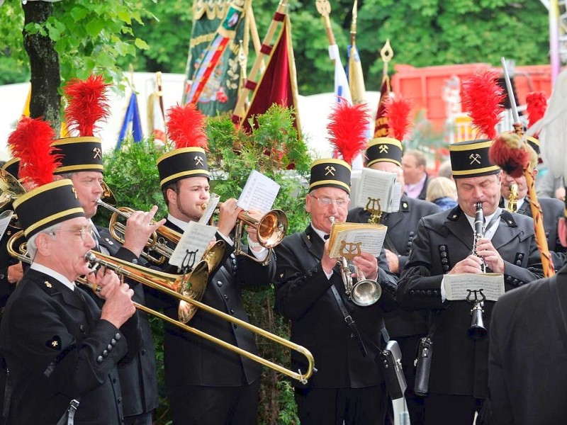 Eröffnung der Fronleichnamskirmes in Oberhausen Sterkrade.