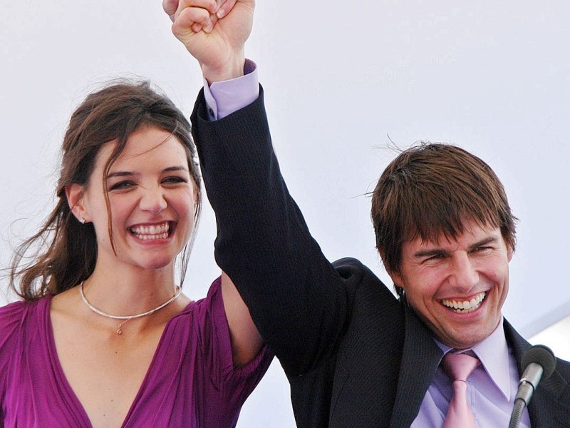 Wir sind Gewinner, strahlt die Pose von Tom Cruise und Katie Holmes aus. Das war im Jahr 2005. Heute hat sich das Blatt gewendet.