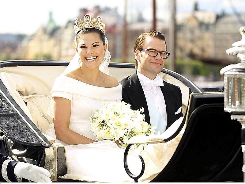 ...Kronprinzessin Victoria von Schweden und ihr Mann Daniel, die im vergangenen Jahr geheiratet haben,...