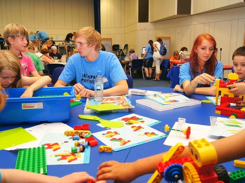 Auch Lego-Fans kommen auf ihre Kosten - kleine Ingenieure von morgen?