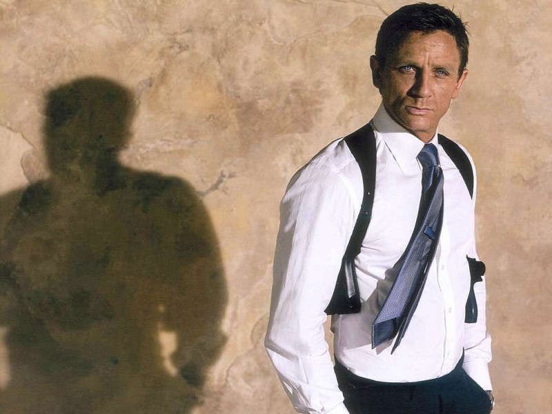 Der Fotograf Greg Williams porträtierte James Bond-Darsteller Daniel Craig für das Filmplakat von Ein Quantum Trost aus dem Jahr 2008.