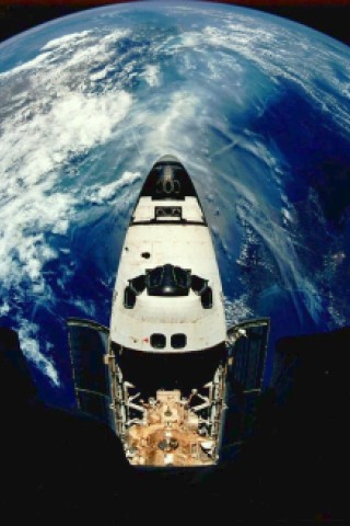 Das Nasa-Bild zeigt das Space Shuttle Atlantis im Juni 1995.