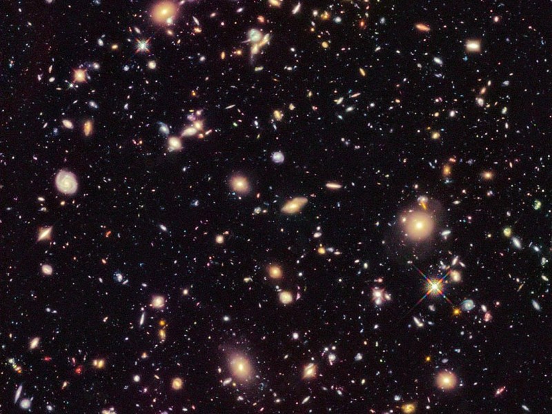 Das Weltraumteleskop Hubble hat sieben der ersten Galaxien des Universums erspäht.