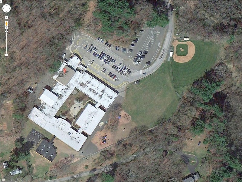 ... Sandy Hook Elementary School hat es am Freitag eine Schießerei gegeben. Mindestens 27 Menschen starben US-Medienberichten zufolge, darunter der Angreifer.