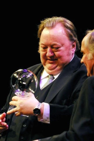 ... mit dem Bayerischen Fernsehpreis und der Goldene Kamera geehrt (Foto: Steiger Award).