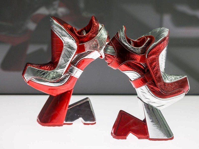 Schuhe zum Staunen: Das Grassi-Museum in Leipzig zeigt derzeit die Ausstellung Starker Auftritt: Experimentelles Schuh-Design.