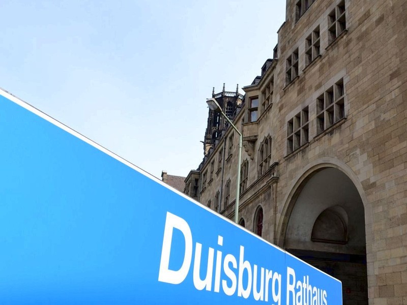 Duisburg Rathaus. Die Haltestelle verdankt seinen Namen dem 1902 errichteten Gebäude.
