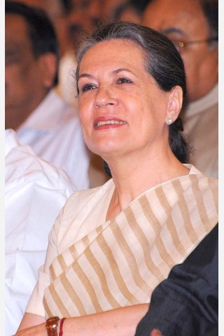 Platz neun: Sonia Gandhi, Präsidentin der derzeit regierenden Indischen Kongresspartei.