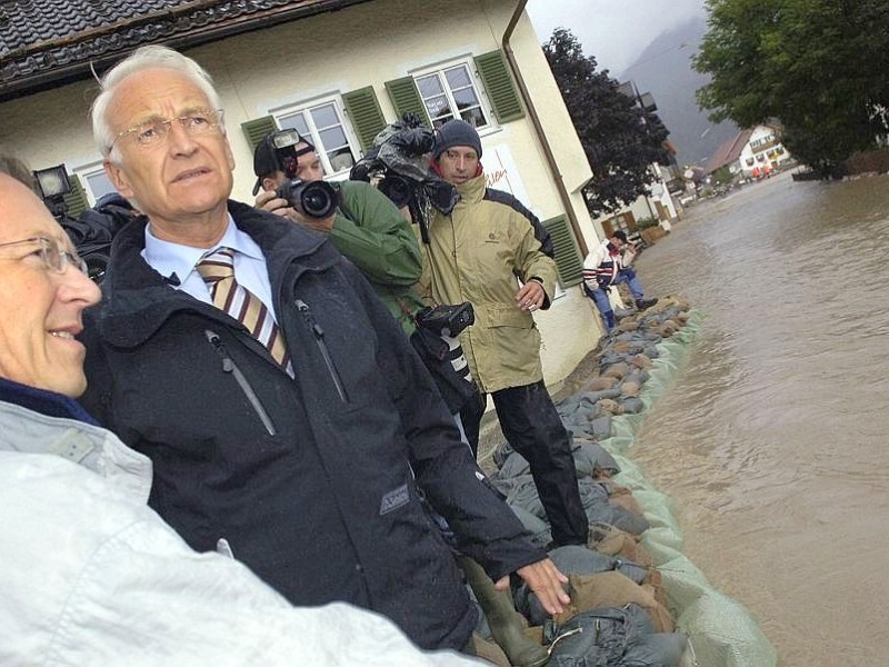 … Hochwassergebiete im Süden Bayerns.