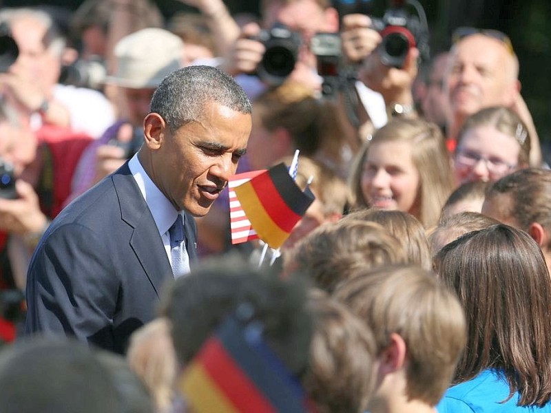 Aber auch Schulkinder begrüßten den US-Präsidenten in Deutschland.