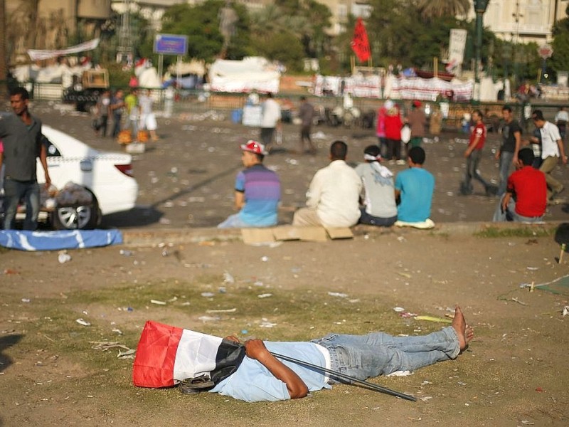 1. Juli: Hunderttausende protestieren in Ägypten gegen die islamistische Regierung von Präsident Mursi.