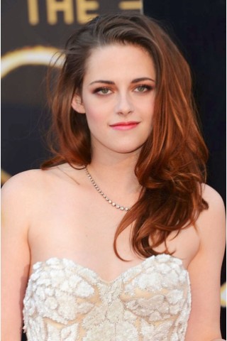 Platz 9: Kristen Stewart. Auch für sie rechnete sich die Rolle in Twilight. Laut Forbes hat sie in der Zeit von Juni 2012 bis Juni 2013 ebenfalls rund 22 Millionen US-Dollar verdient.