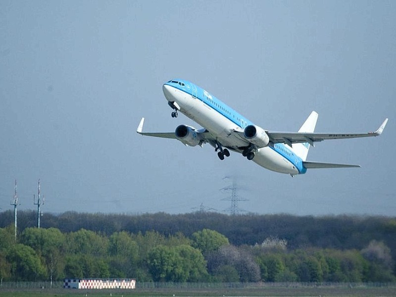 ... 21,8 Millionen Passagiere: Noch nie sind so viele Menschen ab Düsseldorf geflogen wie im Jahr 2014.