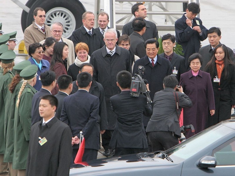 Etwa 2005 - beim Besuch des Chinesischen Staatspräsidenten Hu Jintao und seiner Gattin Frau Liu Yongqing.