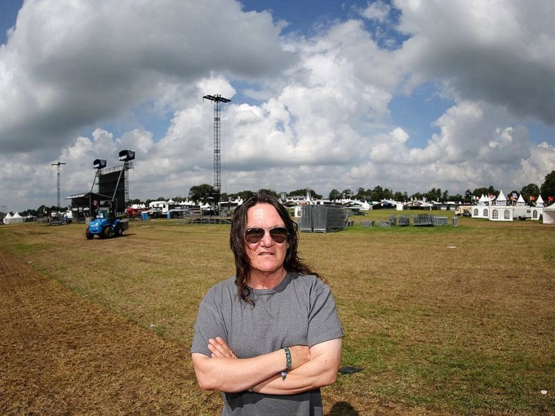 Thomas Jensen, Gründungsmitglied des Wacken-Open-Air-Festivals,  steht auf dem Festivalgelände.