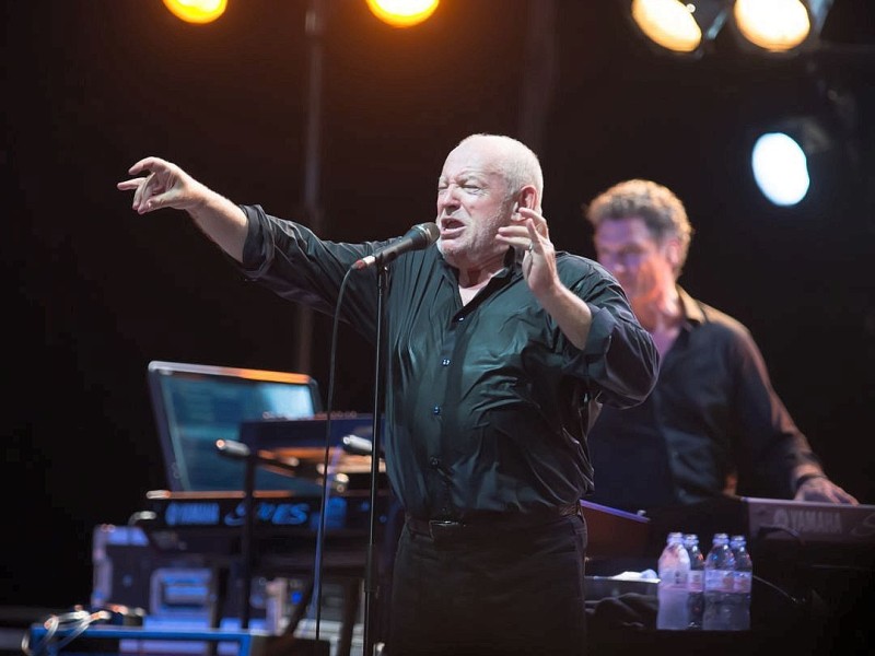 Weltstar Joe Cocker spielte bei Zeltfestival Ruhr vor mehreren tausend Fans, am Sonntag, den 18. August  2013 in Bochum.  Foto: Ingo Otto / WAZ FotoPool