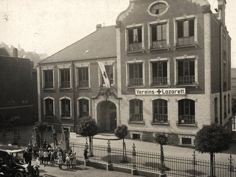 Bereits im August 1914 wurde die Siegener Nordschule zum Lazarett umgenutzt.