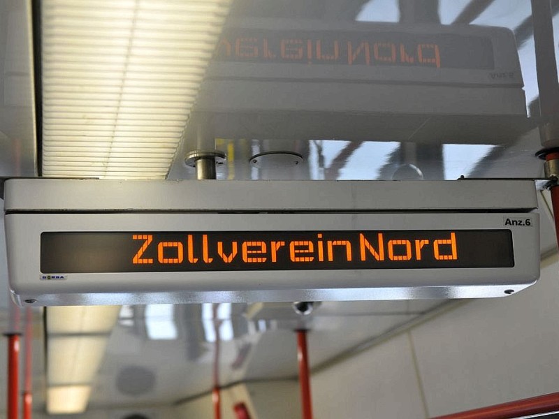 Zurück in die Straßenbahn und zur nächsten Station: Zollverein Nord.