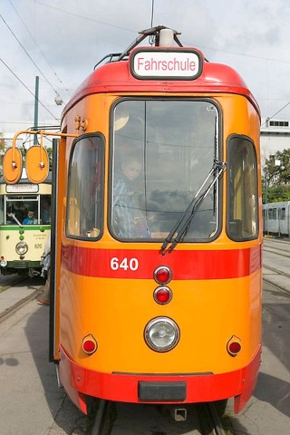 Zum 120-jährigen Bestehen führte die Evag am Tag der offenen Tür am 21. September alte Straßenbahnen vor.