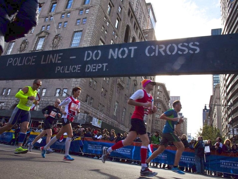 Das sind die Highlights vom New York City Marathon. Durch alle fünf Stadtteile führte der Marathon. Das Ziel war im Central Park mitten in Manhattan.