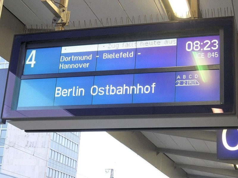 Bahnreisende müssen mit massiven Verspätungen und Zugausfällen rechnen.