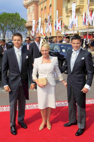 Charlenes Familie: Mutter Lynette Wittstock und ihre Brüder Gareth (l) und Sean (r).