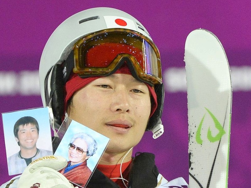Am dritten Wettkampftag der Olympischen Winterspiele 2014 führt Kanada den Medaillenspiegel an. Auf den Rängen zwei und drei folgen die Niederlande und Norwegen. Deutschland ist auf Rang 5.