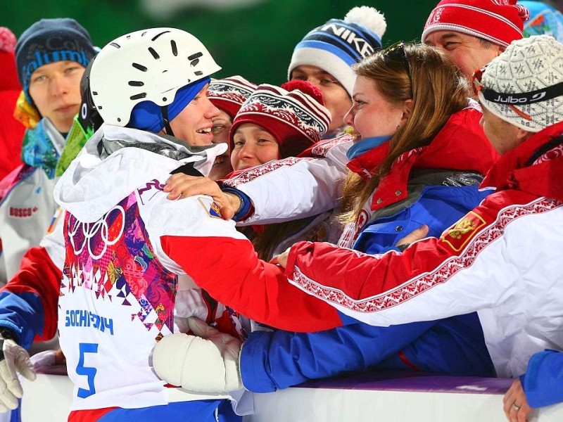 Am dritten Wettkampftag der Olympischen Winterspiele 2014 führt Kanada den Medaillenspiegel an. Auf den Rängen zwei und drei folgen die Niederlande und Norwegen. Deutschland ist auf Rang 5.