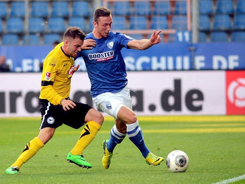 Der VfL Bochum verliert sein Heimspiel gegen Arminia Bielefeld mit 1:4. Die Impressionen aus dem Rewirpower-Stadion.