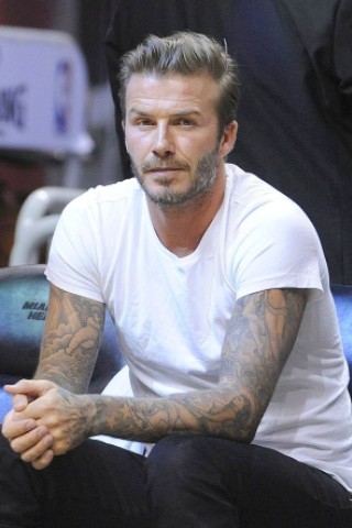 ... zur Schau: der Profifußballer David Beckham.