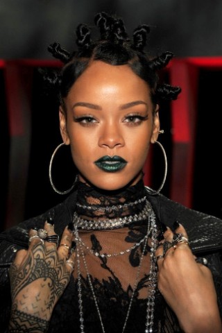... Sängerin Rihanna.