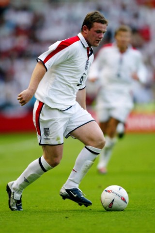 Juni 2003, die Frisur sitzt: Bei den Qualifikationsspielen zur EM 2004 ...