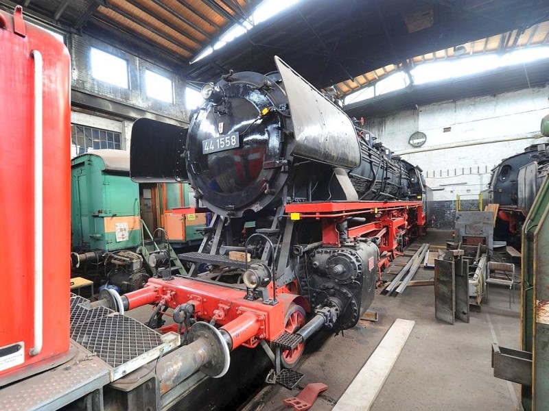 Ringklokschuppen, Werkstatthallen, alte Lokomotiven - Gelsenkrichen-Bismarck hat ein Bahnbetriebswerk mit allem Pi-Pa-Po. Seit 1994 steht es unter Denkmalschutz. Am Sonntag gibt es Führungen.