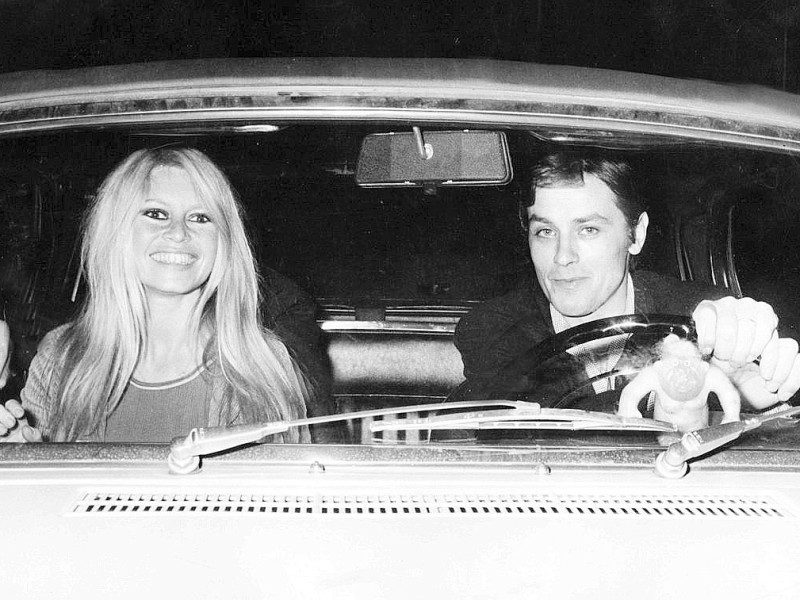 Unterwegs mit dem Schauspieler Alain Delon: Brigitte Bardot 1967 in Rom.