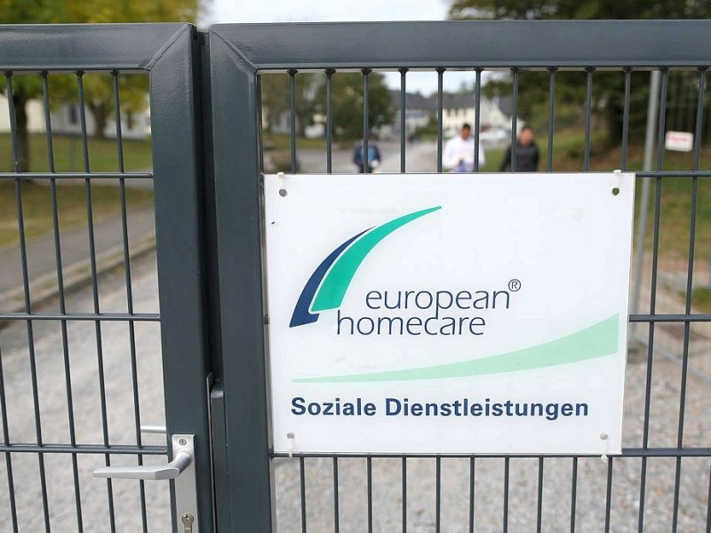 ... wird die Notunterkunft von der Privatfirma European Homecare. Die wiederum...