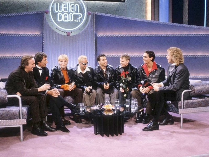 Udo Jürgens und die Backstreet Boys bei Wetten, daß ... im Jahre 1996.