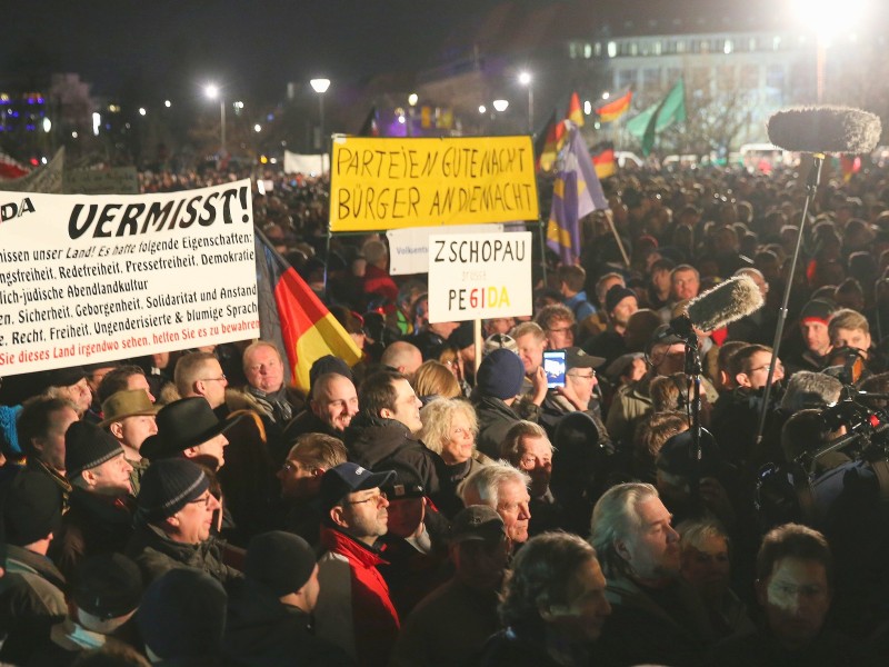 15.000 Pediga-Demonstranten marschierten am Montag durch Dresden. In Bonn konnte die islamfeindliche Bewegung nur 300 Teilnehmer mobilisieren.
