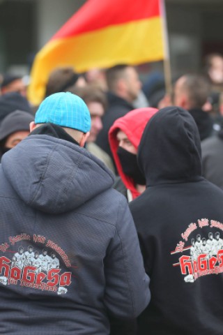 Mitglieder von Hogesa (Hooligans gegen Salafisten) in Wuppertal.