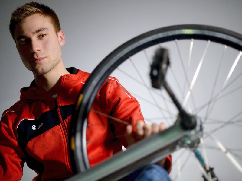 Bottrop ist Weltmeister! Und zwar im Einradfahren: Niklas Wojtek fuhr bei der WM in Kanada 2014 der Konkurrenz davon, kam mit vier Titeln und einem Weltrekord zurück.