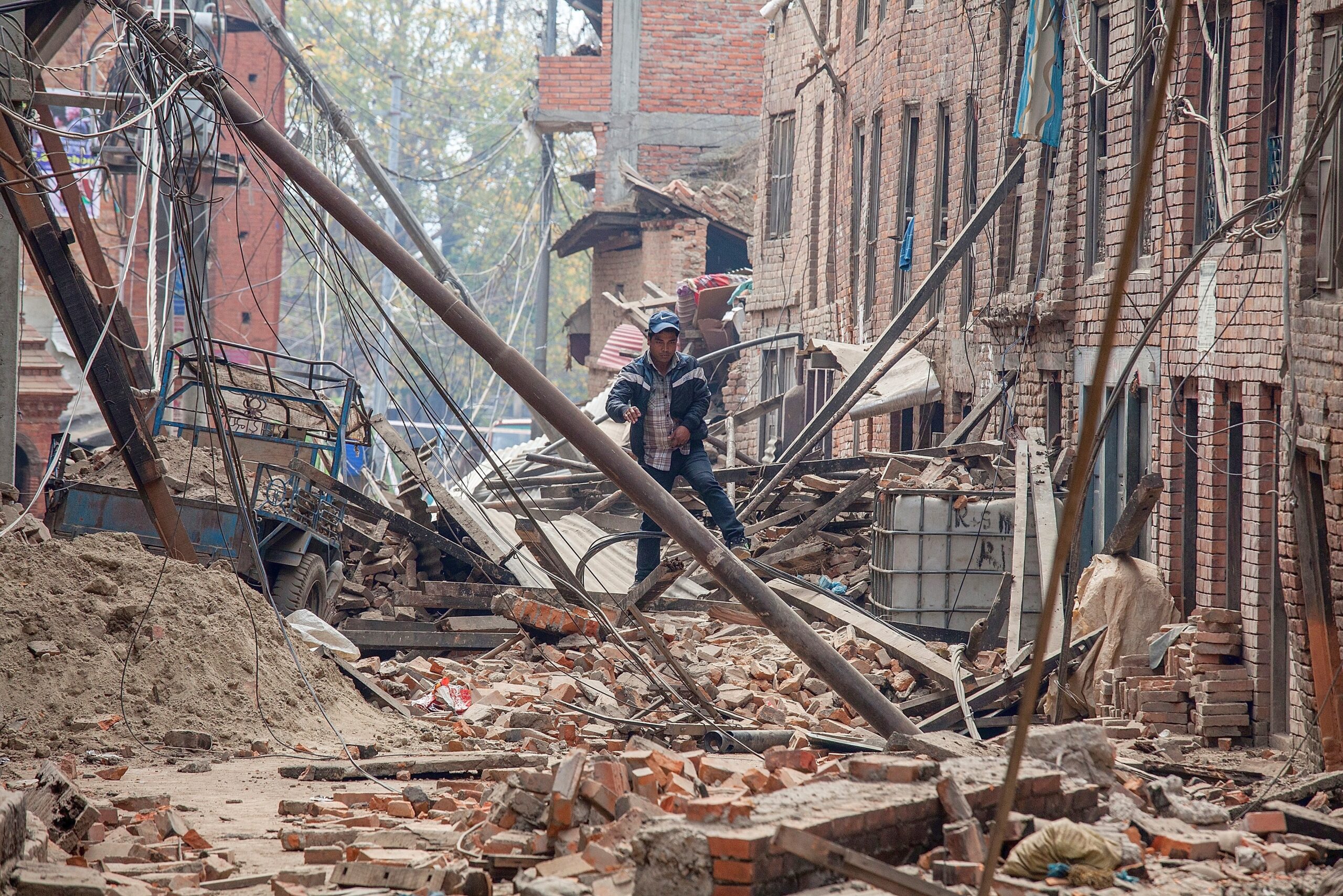 Das schwere Erdbeben im Himalaya hat zahlreiche Häuser in Nepal einstürzen lassen.