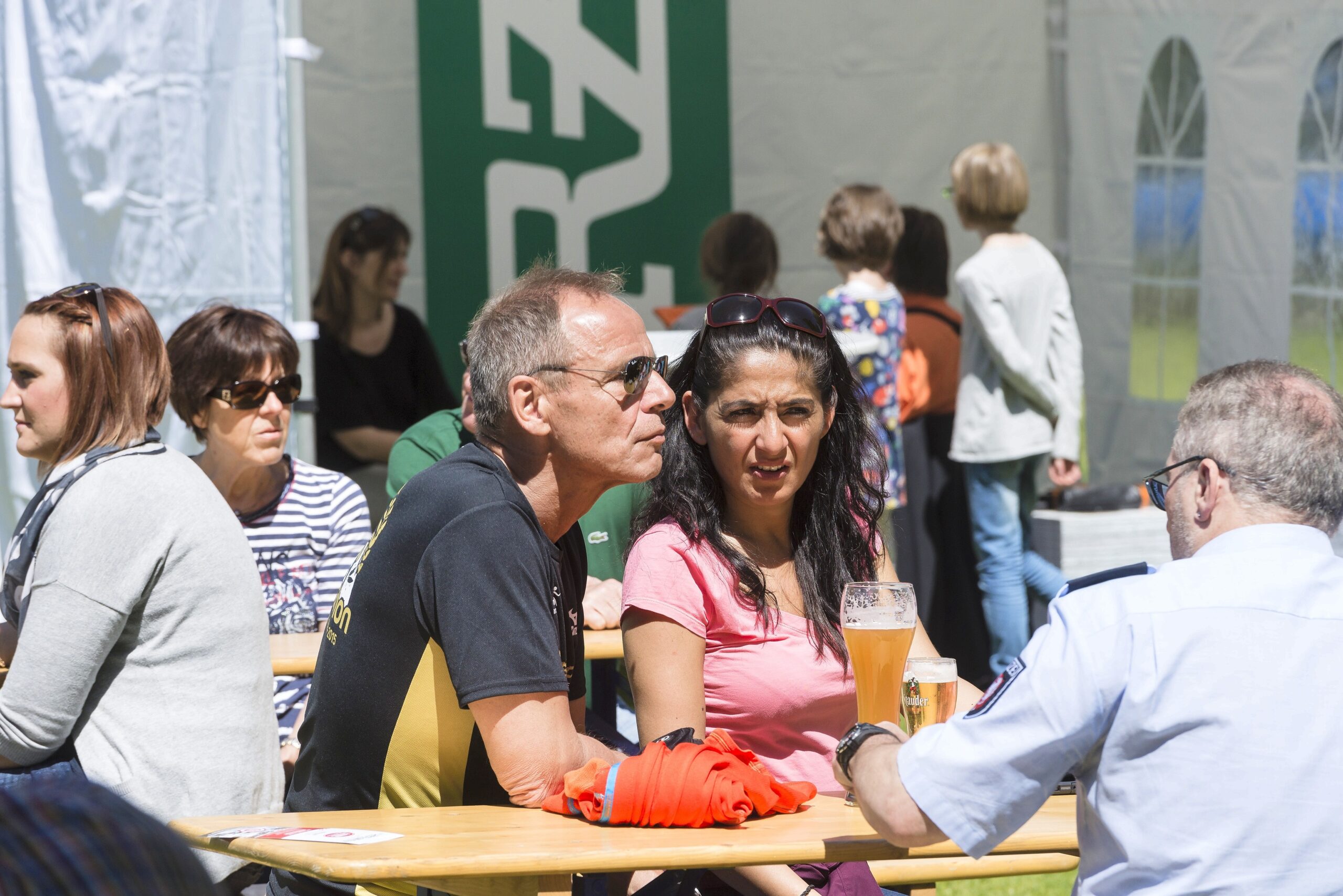 Strahlender Sonnenschein beim NRZ Wandertag 2015 am Baldeneysee.